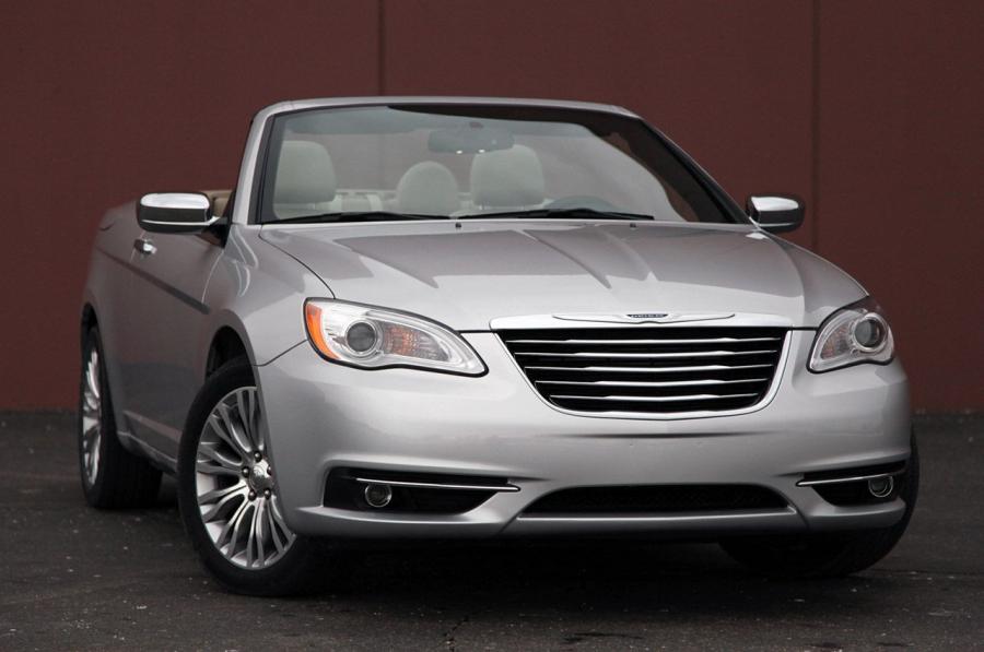  Chrysler 200 Convertible 2011 года  (фото 61 из 73)